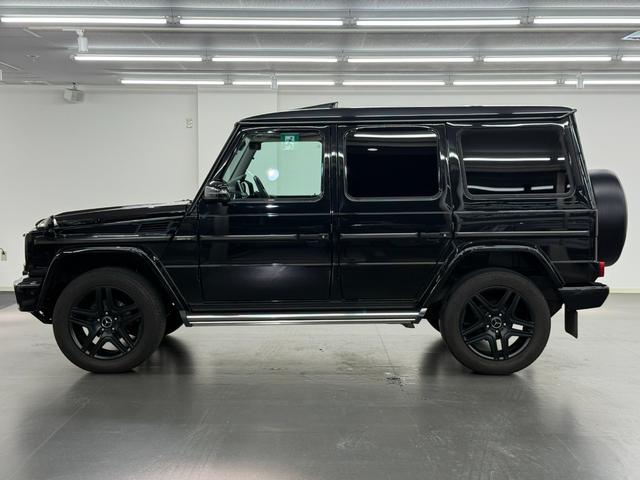 Ｇクラス Ｇ３５０ｄ　ラグジュアリーＰＫＧ　後期型　ＳＲ　黒革　全席シートヒーター　純ＨＤＤナビ　地デジ　ｈａｒｍａｎ／ｋａｒｄｏｎサウンド　バックカメラ　パークトロニックセンサー　ディストロニックプラス＆ブラインドスポット　ＡＭＧ２０インチＡＷ　禁煙（51枚目）