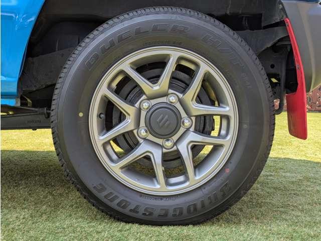 ジムニー XC ロッソモデロマフラー PIBOT製スロットルコントローラー ケンウッドメモリーナビ(KXM-E505W2) ドライブレコーダー バックカメラ クルーズコントロール ETC シートヒーター 保証書 取説(10枚目)