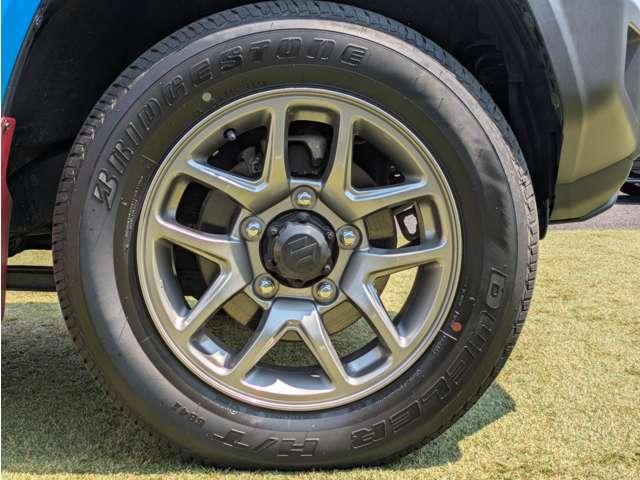 ジムニー XC ロッソモデロマフラー PIBOT製スロットルコントローラー ケンウッドメモリーナビ(KXM-E505W2) ドライブレコーダー バックカメラ クルーズコントロール ETC シートヒーター 保証書 取説(12枚目)