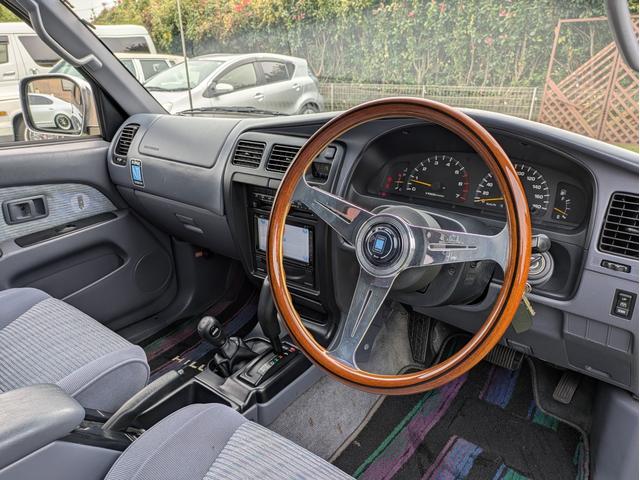 ハイラックスサーフ SSR-X アクティブパッケージII ワイド(27枚目)