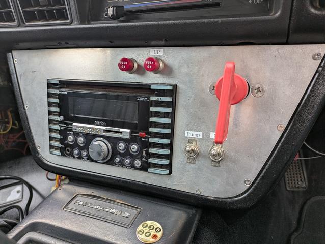 フェアレディZ S130 2by2 ツインターボ L28改 5MT 社外マフラー ブリッツ車高調 前後GTRブレンボ 社外シート 社外ディスクローター ブーストメーター インタークーラー オイルクーラー(38枚目)