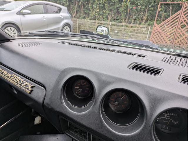 フェアレディZ S130 2by2 ツインターボ L28改 5MT 社外マフラー ブリッツ車高調 前後GTRブレンボ 社外シート 社外ディスクローター ブーストメーター インタークーラー オイルクーラー(44枚目)