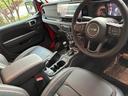 ルビコン　認定中古車　４ＷＤ　ＡＣＣ　Ａｐｐｌｅｃａｒｐｌａｙ・Ａｎｄｒｏｉｄａｕｔｏ対応　ＥＴＣ２．０　ロックレール　マッドテレインタイヤ　純正ホイール　１７インチ　ナビ１２．３インチ　パワーシート（27枚目）