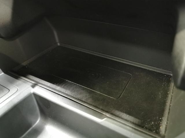 レンジローバーイヴォーク ダイナミック　ＨＳＥ　Ｐ２５０　１オーナー　黒革シート　サンルーフ　フロントシートヒーター＆クーラー、リアシートヒーター　ＭＥＲＩＤＩＡＮ　クリアサイトインテリアリアビューミラー　ワイヤレスデバイスチャージング　ＡＣＣ（15枚目）
