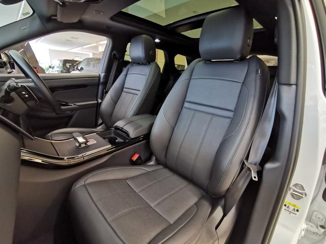 レンジローバーイヴォーク ダイナミック　ＨＳＥ　Ｐ２５０　１オーナー　黒革シート　サンルーフ　フロントシートヒーター＆クーラー、リアシートヒーター　ＭＥＲＩＤＩＡＮ　クリアサイトインテリアリアビューミラー　ワイヤレスデバイスチャージング　ＡＣＣ（32枚目）