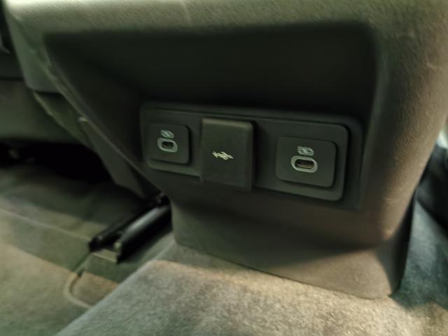 レンジローバーイヴォーク ダイナミック　ＨＳＥ　Ｐ２５０　１オーナー　黒革シート　サンルーフ　フロントシートヒーター＆クーラー、リアシートヒーター　ＭＥＲＩＤＩＡＮ　クリアサイトインテリアリアビューミラー　ワイヤレスデバイスチャージング　ＡＣＣ（48枚目）