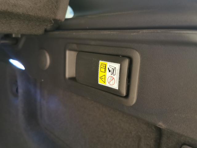 Fペイス R-ダイナミック SE P250 禁煙車 1オ-ナ- 黒革 SR シートH MERIDIAN 21インチAW プレミアムLEDヘッドライト ブラックエクステリアパック ワイヤレスデバイスチャージング ステアヒーター(41枚目)