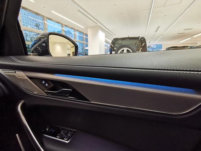 Fペイス R-ダイナミック SE P250 禁煙車 1オ-ナ- 黒革 SR シートH MERIDIAN 21インチAW プレミアムLEDヘッドライト ブラックエクステリアパック ワイヤレスデバイスチャージング ステアヒーター(59枚目)