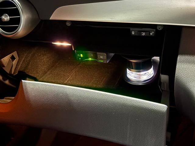 Cクラス C200アバンギャルド AMGライン ディーラー車 右ハンドル ブラックレザー AMGエアロ 純正ナビ フルセグ対応 社外18AW レッドキャリパー LEDライト ローダウン パワーシート シートヒーター アダプティブクルーズ ETC(15枚目)