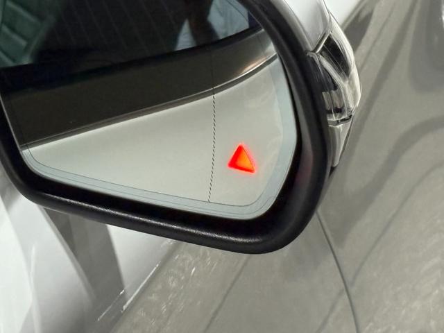 Cクラス C200アバンギャルド AMGライン ディーラー車 右ハンドル ブラックレザー AMGエアロ 純正ナビ フルセグ対応 社外18AW レッドキャリパー LEDライト ローダウン パワーシート シートヒーター アダプティブクルーズ ETC(24枚目)