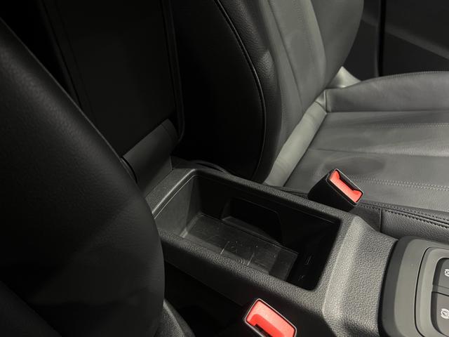 Q2 TDIブラックスタイルプラス 200台限定 ディーラー車 ブラックレザー 専用ボディカラー 専用18AW 純正ナビ マトリクスLED フルセグ対応 バーチャルコックピット パワーゲート ドラレコ 純正ルーフボックス ワイヤレス充電(11枚目)