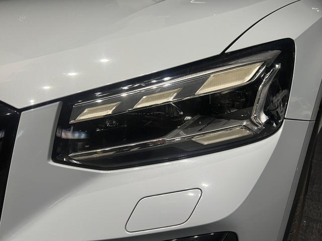 Q2 TDIブラックスタイルプラス 200台限定 ディーラー車 ブラックレザー 専用ボディカラー 専用18AW 純正ナビ マトリクスLED フルセグ対応 バーチャルコックピット パワーゲート ドラレコ 純正ルーフボックス ワイヤレス充電(23枚目)