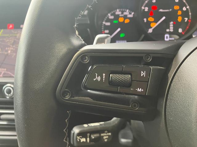 マカン マカンT スポーツクロノPKG ディーラー車 右ハンドル ブラックハーフレザー 純正ナビ RSスパイダー21AW パワステプラス エントリー&ドライブ レーンキープ スポーツステアリング ドラレコ LEDライト(26枚目)