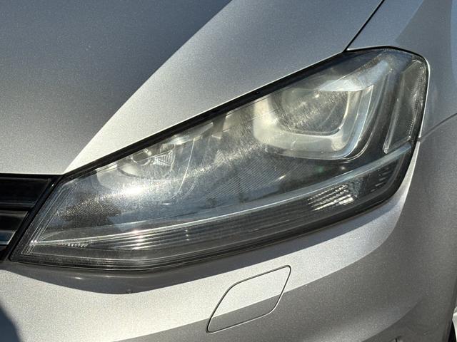 ゴルフヴァリアント ＴＳＩコンフォートラインブルーモーションテクノロジー　ディーラー車　右ハンドル　ディスカバープロ　純正１６ＡＷ　フルセグ対応　アダプティブクルーズ　バックカメラ　スマートキー　電格ミラー　プッシュスタート　レーンキープ　パドルシフト　キセノン　ＥＴＣ（21枚目）