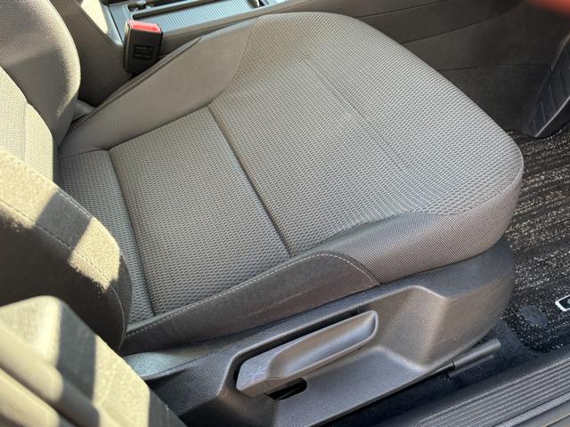 ゴルフヴァリアント ＴＳＩコンフォートラインブルーモーションテクノロジー　ディーラー車　右ハンドル　ディスカバープロ　純正１６ＡＷ　フルセグ対応　アダプティブクルーズ　バックカメラ　スマートキー　電格ミラー　プッシュスタート　レーンキープ　パドルシフト　キセノン　ＥＴＣ（25枚目）