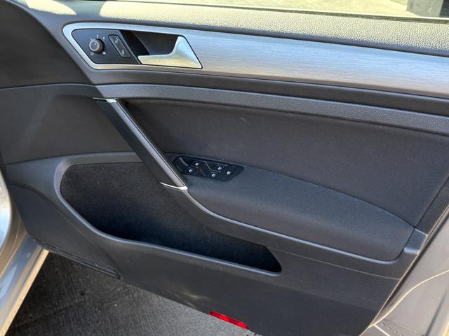 ゴルフヴァリアント ＴＳＩコンフォートラインブルーモーションテクノロジー　ディーラー車　右ハンドル　ディスカバープロ　純正１６ＡＷ　フルセグ対応　アダプティブクルーズ　バックカメラ　スマートキー　電格ミラー　プッシュスタート　レーンキープ　パドルシフト　キセノン　ＥＴＣ（26枚目）