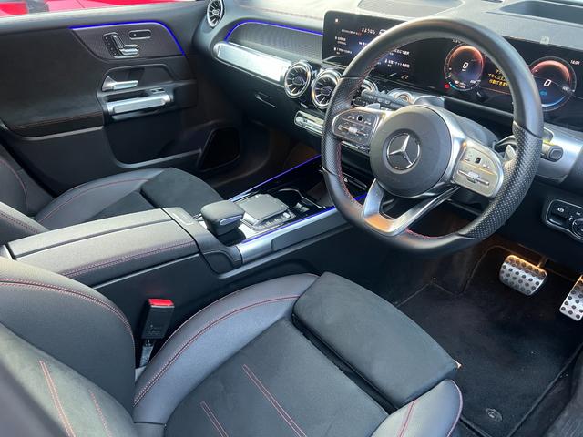 ＥＱＢ ＥＱＢ２５０　ＡＭＧラインパッケージ　純正ナビ　アラウンドビューモニター　　パノラミックガラスサンルーフヘッドアップディスプレイ　ブラインドスポットモニター　レーダークルーズコントロール　シートヒーター　パドルシフト（ポーラーホワイト）（4枚目）