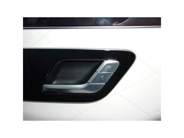 Ｓクラス Ｓ４５０ｄ　４マチック　ＡＭＧラインパッケージ　ベーシックパッケージ　ドライバーズパッケージ　レザーエクスクルーシブパッケージ　Ｂｌｕｅｔｏｏｔｈ接続　ＥＴＣ　ＬＥＤヘッドライト　ＴＶ　アイドリングストップ（32枚目）