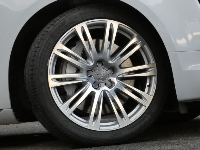 A8 4.0TFSIクワトロ V8ターボ 後期型 ガラスSR 黒革 シートヒーター&ベンチレーター 4ゾーンAC MMIナビ BOSEサウンド 全周カメラ ACC&サイドアシスト&レーンアシスト パワークロージングD マトリクスLED エアサス 純正20AW(8枚目)