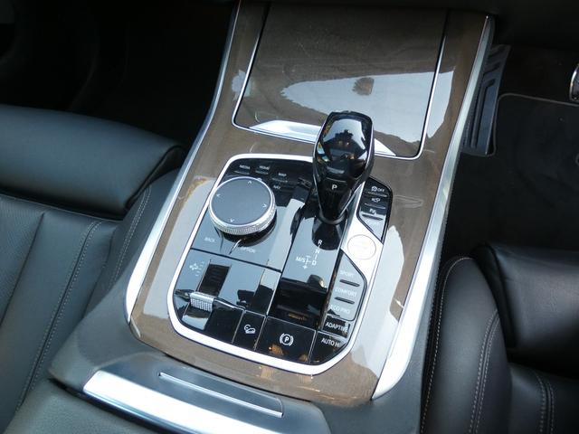Ｘ５ ｘＤｒｉｖｅ　３５ｄ　Ｍスポーツ　ＤダイナミクスＰＫＧ　プラスＰＫＧ　パノラマＳＲ　黒革　全席シートヒーター　純正ＯＰウッドインテリア　３Ｄビュー＆ＨＵＤ　Ｐアシスト＆Ｄアシストプロ　ＬＥＤヘッドライト　エアサス＆アクティブステア　純正２１ＡＷ　１オーナー（10枚目）