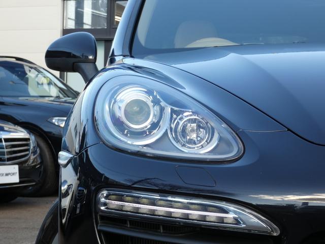 カイエン Ｓ　ハイブリッド　右Ｈ正規Ｄ車　ベージュ革　シートヒーター　純正ナビ地デジ　Ｂカメラ＆ＰＡＳ　クルコン　バイキセノンＨＬ　電動Ｒゲート　サーボトロニック　純正１９インチＡＷ（5枚目）