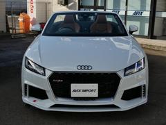 ２０１６ｙモデル　ＴＴ　ロードスター　２．０ＴＦＳＩ　クワトロ　純正グレイシアホワイト／ブラックレザーシート 4