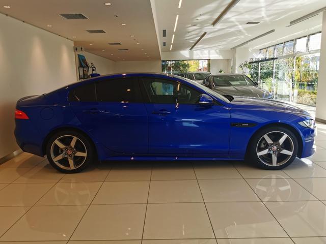 ＸＥ　Ｒ－スポーツ　認定中古車　Ｄ１８０　ディーゼルターボ　ＯＰ１８ＡＷ　ＡＣＣ　ＭＥＲＩＤＩＡＮ　ブラックＰＫＧ　ＢＴ接続(13枚目)