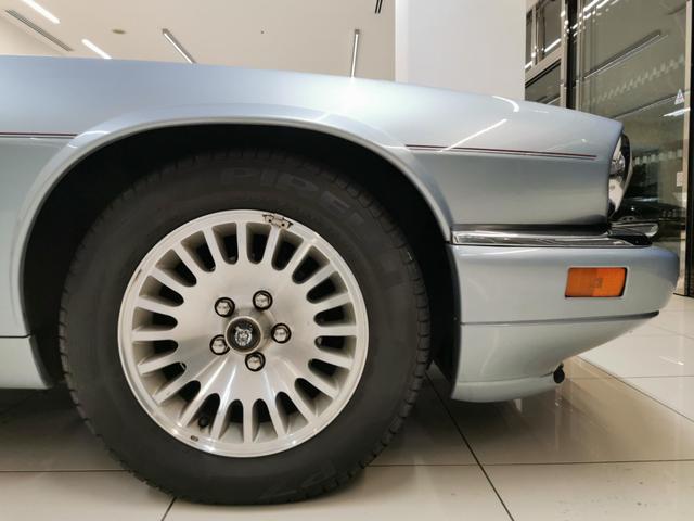 ＸＪ－Ｓ Ｖ１２　クーペ　Ｖ１２エンジン　シートヒーター　メモリシート（5枚目）