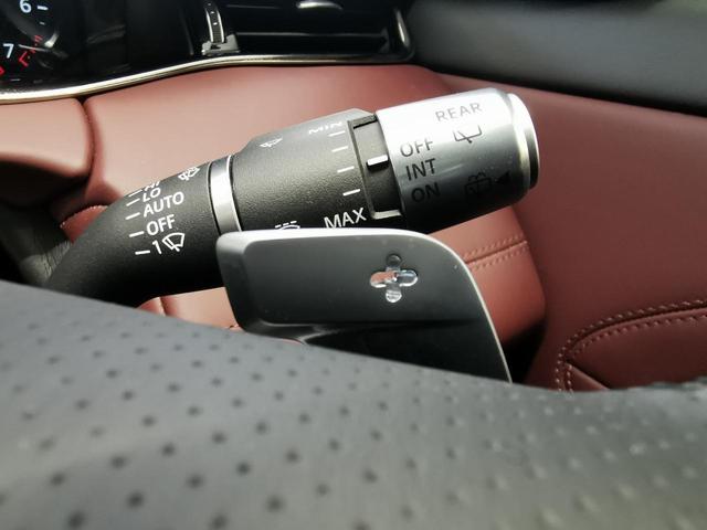 レンジローバーイヴォーク Ｒ－ダイナミック　ＨＳＥ　認定中古車　１オーナー　黒赤革シート　フロントシートヒーター　インタラクティブドライバーディスプレイ　電動調整ステアリングコラム　ＡＣＣ　プレミアムＬＥＤヘッドライト　純正２０インチＡＷ（17枚目）