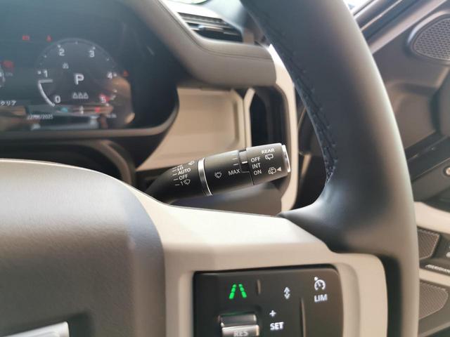 ディフェンダー ９０Ｘ－ダイナミックＳＥ　Ｄ３００　認定中古車　１オーナー　黒シート　ＭＥＲＩＤＩＡＮ　電子制御エアサスペンション　メモリーシート　アダプティブクルーズコントロール　純正２０インチＡＷ（40枚目）
