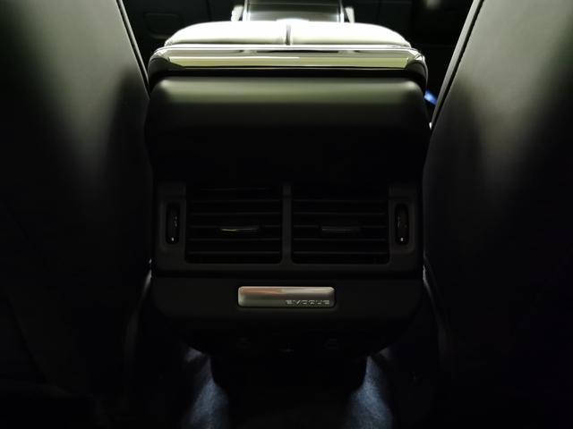 レンジローバーイヴォーク ダイナミック　ＨＳＥ　Ｐ３００ｅ　認定中古車　１オーナー　黒白革　ＳＲ　ピクセルＬＥＤヘッドライト　ワイヤレスデパーチャージング　メモリーシート　ＭＥＲＩＤＩＡＮ　ステアリングコラム　　パワーテールゲート　純正２０インチＡＷ（15枚目）