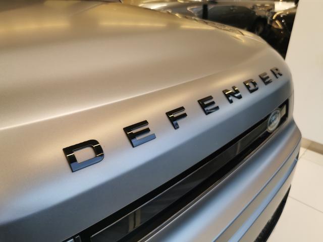 ディフェンダー 110X-ダイナミックSE D300 1オーナー 灰革シート サンルーフ フロントシートヒーター フィックスドサイドステップ 電子制御エアサスペンション MERIDIANサウンド 20インチアルミホイール サテンカラー ACC(46枚目)