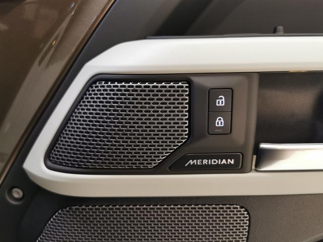 ディフェンダー 110X-ダイナミックSE D300 1オーナー 黒シート MERIDIANサウンド 電子制御エアサスペンション インタラクティブドライバーディスプレイ メモリーシート 20インチアルミホイール ブライトエクステリアパック ACC(2枚目)