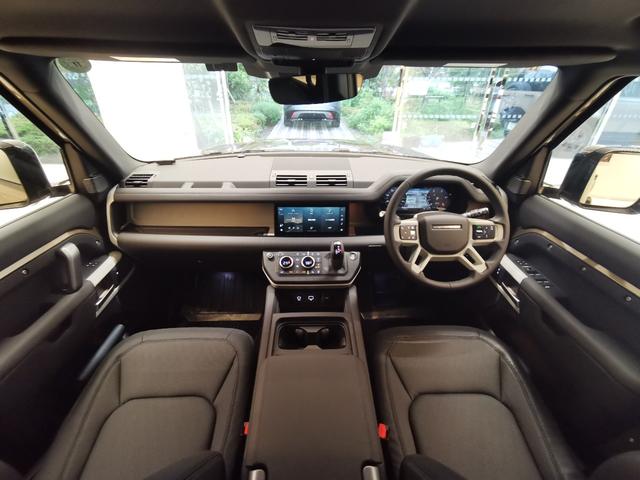 ディフェンダー 110X-ダイナミックSE D300 1オーナー 黒シート MERIDIANサウンド 電子制御エアサスペンション インタラクティブドライバーディスプレイ メモリーシート 20インチアルミホイール ブライトエクステリアパック ACC(3枚目)