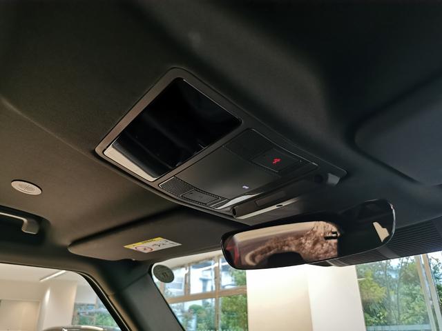 ディフェンダー 110X-ダイナミックSE D300 1オーナー 黒シート MERIDIANサウンド 電子制御エアサスペンション インタラクティブドライバーディスプレイ メモリーシート 20インチアルミホイール ブライトエクステリアパック ACC(41枚目)