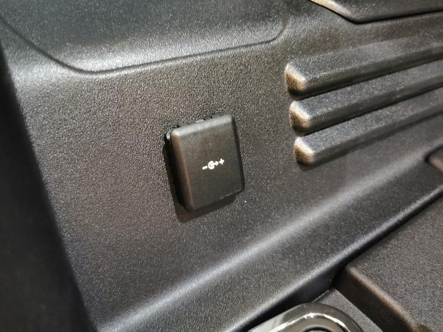 ディフェンダー 110X-ダイナミックSE D300 1オーナー 黒シート MERIDIANサウンド 電子制御エアサスペンション インタラクティブドライバーディスプレイ メモリーシート 20インチアルミホイール ブライトエクステリアパック ACC(53枚目)