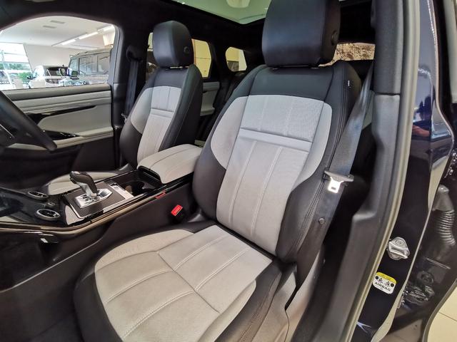 レンジローバーイヴォーク R-ダイナミック S D200 1オーナー 白黒革シート サンルーフ フロントシートヒーター ACC ブラックエクステリアパック 20インチアルミホイール ワイヤレスデバイスチャージング パワーテールゲート ステアリングヒーター(28枚目)