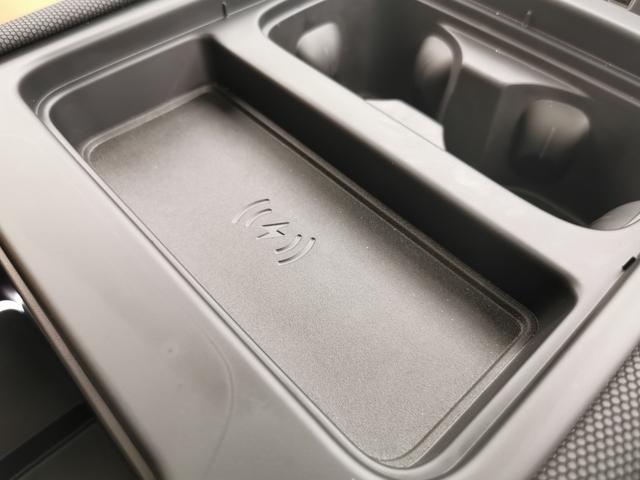 ディフェンダー １１０Ｖ８カルパチアンエディション　Ｐ５２５　１オーナー　茶革シート　サンルーフ　フロントシートヒーター＆クーラー　リアシートヒーター　ＭＥＲＩＤＩＡＮサラウンド　ヘッドアップディスプレイ　２２インチアルミホイール　ワイヤレスデバイスチャージング（19枚目）