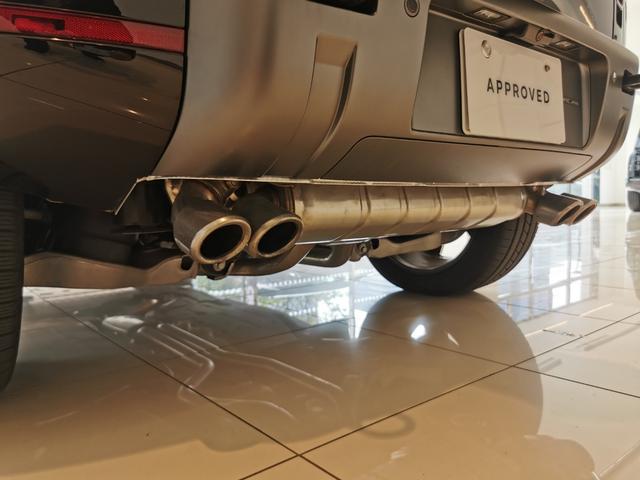 ディフェンダー １１０Ｖ８カルパチアンエディション　Ｐ５２５　１オーナー　茶革シート　サンルーフ　フロントシートヒーター＆クーラー　リアシートヒーター　ＭＥＲＩＤＩＡＮサラウンド　ヘッドアップディスプレイ　２２インチアルミホイール　ワイヤレスデバイスチャージング（60枚目）