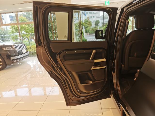 ディフェンダー 110X-ダイナミックSE D300 1オーナー 黒革シート フロントシートヒーター MERIDIANサウンド ブラックエクステリアパック 20インチアルミホイール ヘッドアップディスプレイ インタラクティブドライバーディスプレイ ACC(41枚目)