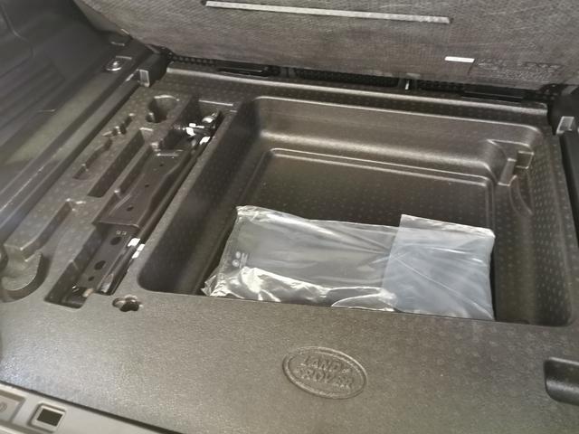 ディフェンダー 110X-ダイナミックSE D300 1オーナー 黒革シート フロントシートヒーター MERIDIANサウンド ブラックエクステリアパック 20インチアルミホイール ヘッドアップディスプレイ インタラクティブドライバーディスプレイ ACC(50枚目)