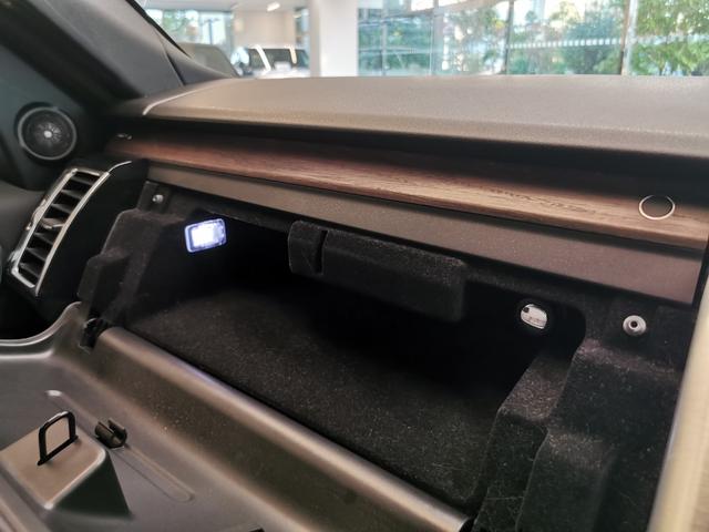 ディスカバリー ＨＳＥ　禁煙車　１オナ　黒革　シートＨ　ＭＥＲＩＤＩＡＮ　２０ＡＷ　インタラクティブドライバーディスプレイ　ＡＣＣ　ＬＥＤヘッドライト　電動調整ステアリングコラム　サラウンドカメラ　フロントフォグランプ（45枚目）