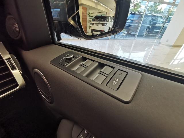 ディスカバリー ＨＳＥ　禁煙車　１オナ　黒革　シートＨ　ＭＥＲＩＤＩＡＮ　２０ＡＷ　インタラクティブドライバーディスプレイ　ＡＣＣ　ＬＥＤヘッドライト　電動調整ステアリングコラム　サラウンドカメラ　フロントフォグランプ（47枚目）
