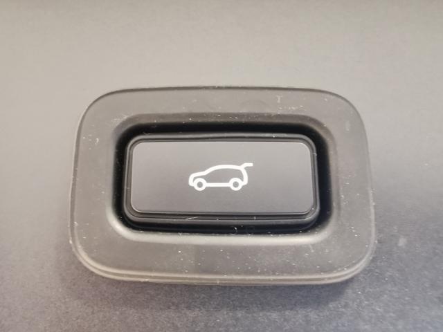 レンジローバーイヴォーク R-ダイナミック S 禁煙車 黒革 SR シートH 20AW 液晶メーター クリアサイトインテリアリアビューミラー パワーテールゲート ACC プレミアムLEDヘッドライト パドルシフト ブラインドスポットモニター(13枚目)