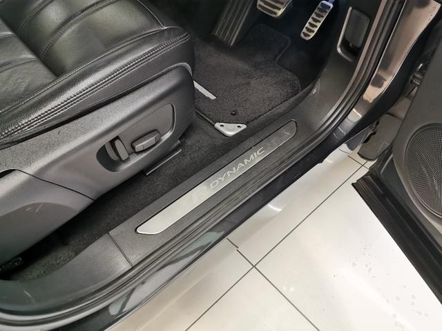 レンジローバーイヴォーク R-ダイナミック S 禁煙車 黒革 SR シートH 20AW 液晶メーター クリアサイトインテリアリアビューミラー パワーテールゲート ACC プレミアムLEDヘッドライト パドルシフト ブラインドスポットモニター(37枚目)