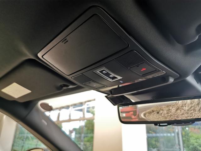 レンジローバーイヴォーク R-ダイナミック S 禁煙車 黒革 SR シートH 20AW 液晶メーター クリアサイトインテリアリアビューミラー パワーテールゲート ACC プレミアムLEDヘッドライト パドルシフト ブラインドスポットモニター(51枚目)