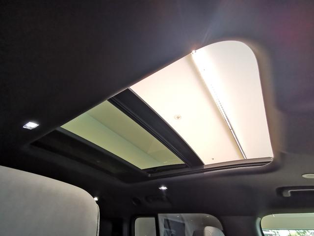 ディフェンダー 130X-ダイナミックSE D350 禁煙車 1オナ SR Aサス シートHC MERIDIAN リアシートH 20インチAW インタラクティブドライバーディスプレイ ワイヤレスデバイスチャージング クリアサイトインテリアリアビューミラー(3枚目)