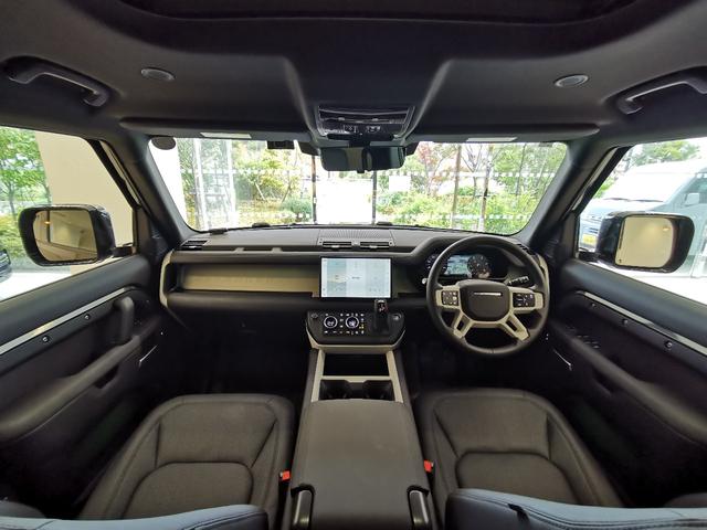 ディフェンダー 130X-ダイナミックSE D350 禁煙車 1オナ SR Aサス シートHC MERIDIAN リアシートH 20インチAW インタラクティブドライバーディスプレイ ワイヤレスデバイスチャージング クリアサイトインテリアリアビューミラー(4枚目)