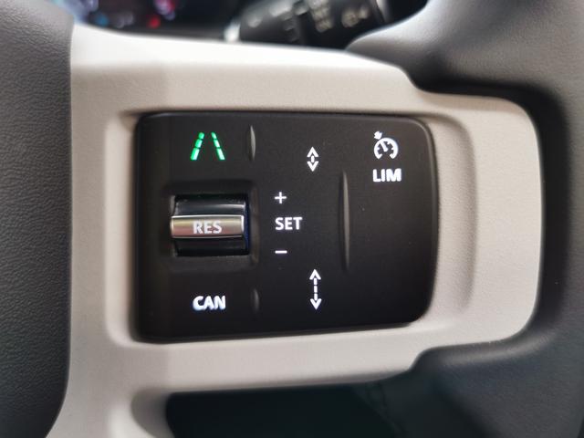 ディフェンダー 130X-ダイナミックSE D350 禁煙車 1オナ SR Aサス シートHC MERIDIAN リアシートH 20インチAW インタラクティブドライバーディスプレイ ワイヤレスデバイスチャージング クリアサイトインテリアリアビューミラー(15枚目)