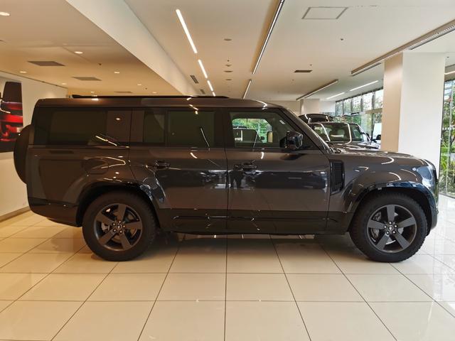 ディフェンダー 130X-ダイナミックSE D350 禁煙車 1オナ SR Aサス シートHC MERIDIAN リアシートH 20インチAW インタラクティブドライバーディスプレイ ワイヤレスデバイスチャージング クリアサイトインテリアリアビューミラー(22枚目)